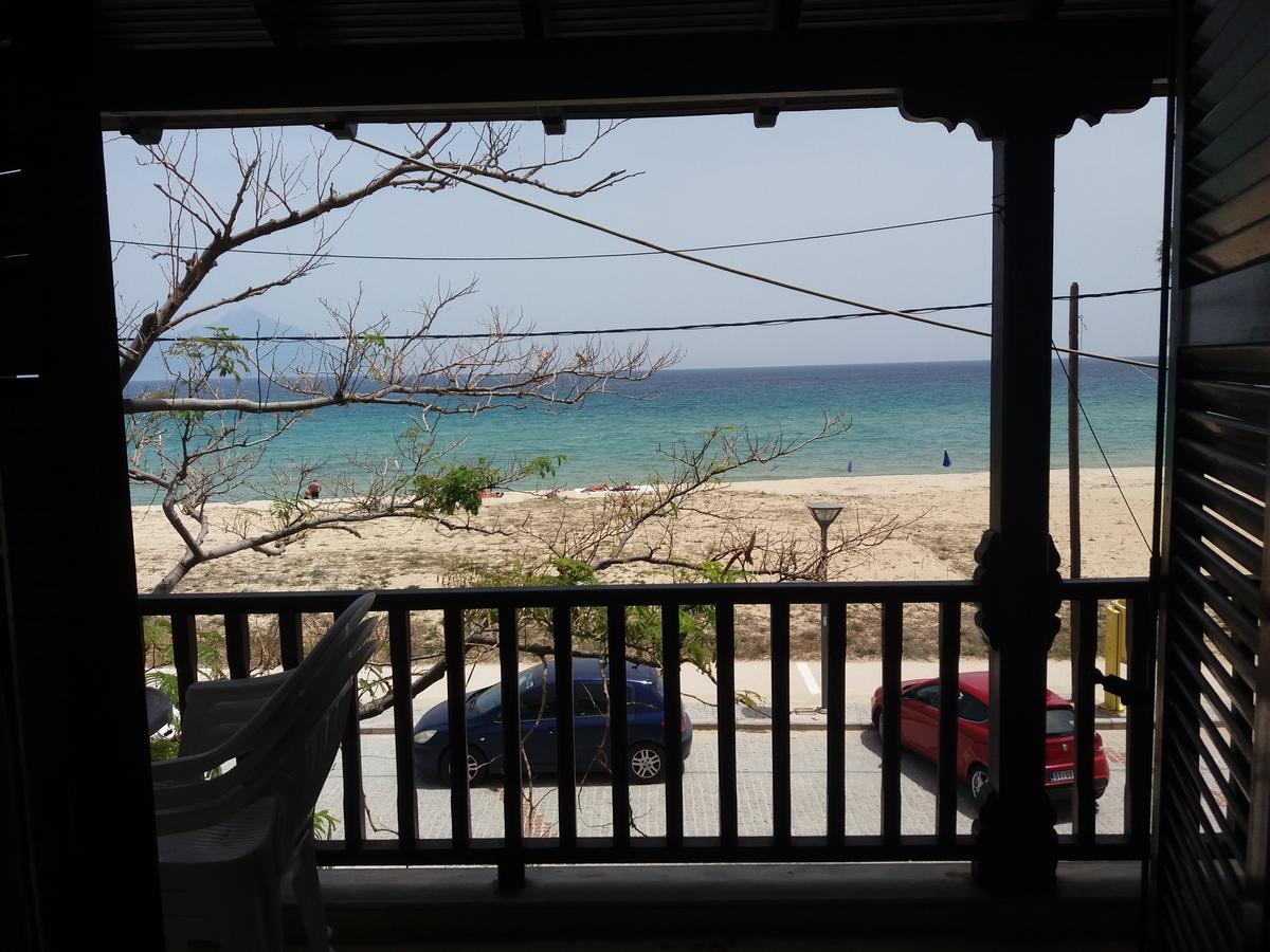 House Kosmas On The Beach Sarti Bagian luar foto
